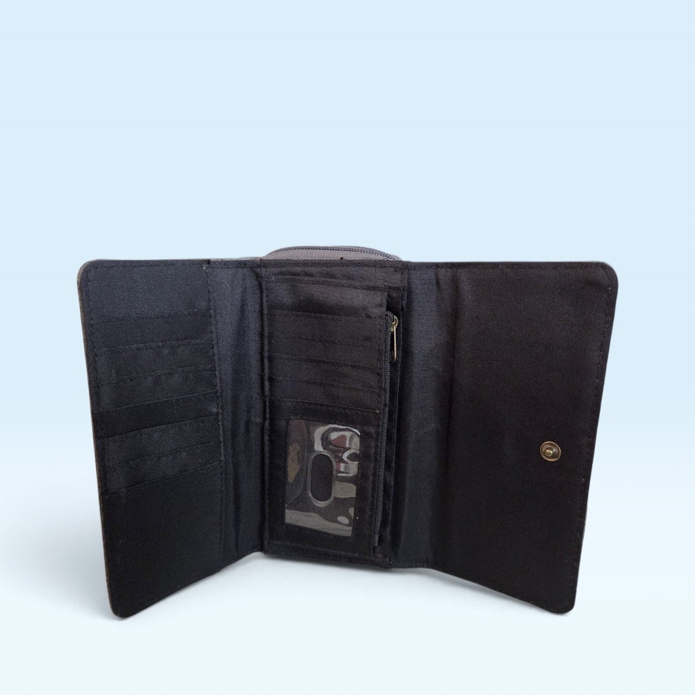 B.O.C. One Size Gray Vinyl Floral Embossed Tri-Fold Wallet - Picture 5 of 7